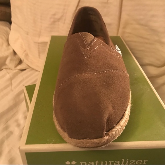 Tom’s Suede Slip One shoes - Picture 3 of 4